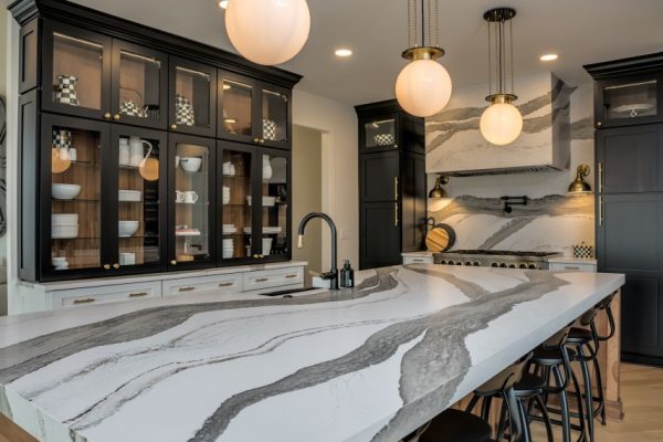 Modern Kitchen with Black Cabinets & quartz Island